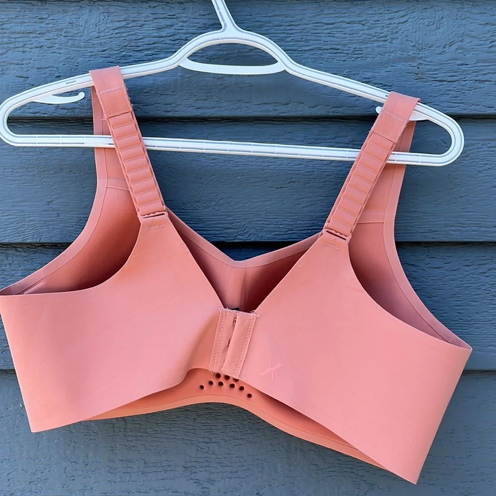 Knix Catalyst Sports Bra - Picture 4 of 11